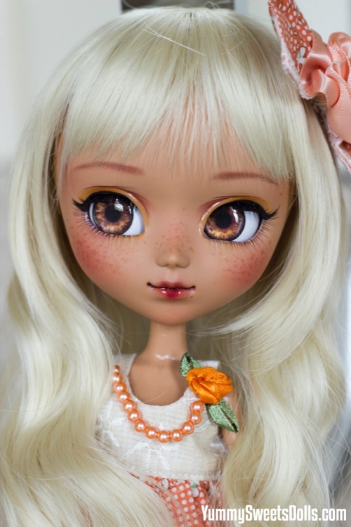 Hawaiian Pineapple Upside Down Cake Pullip <3www.yummysweetsdolls.etsy.comwww.yummysweetsdolls.co