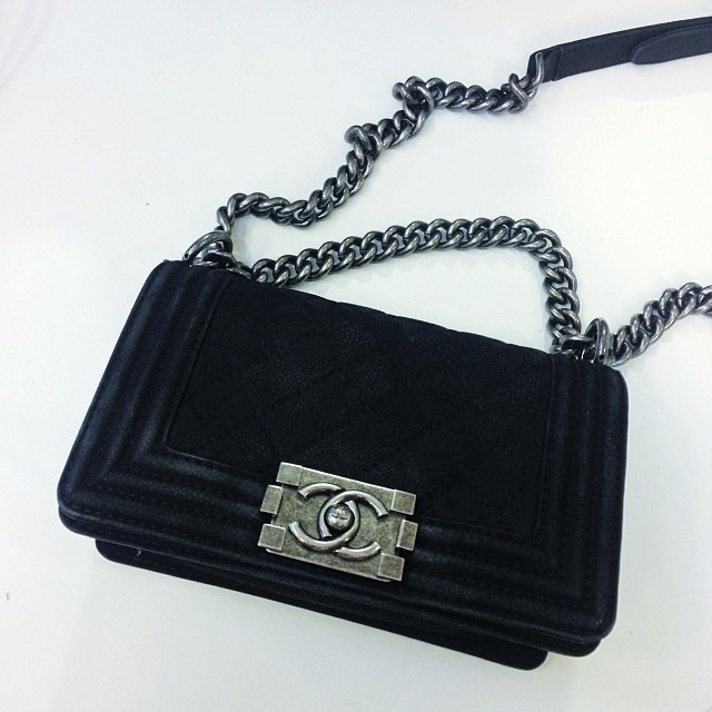 SLUFOOT — slimjeans: Chanel Boy flap bag