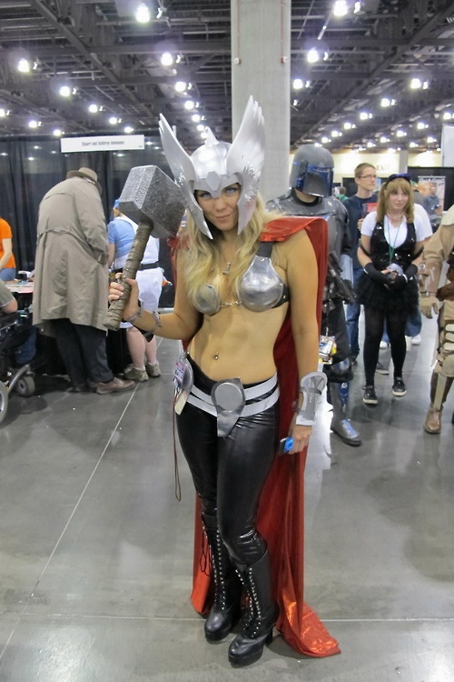 your-cosplay-source:  More @ http://your-cosplay-source.tumblr.com