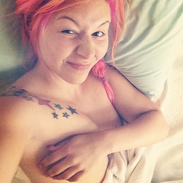 annaleebelle:  I don’t wanna get up! 
