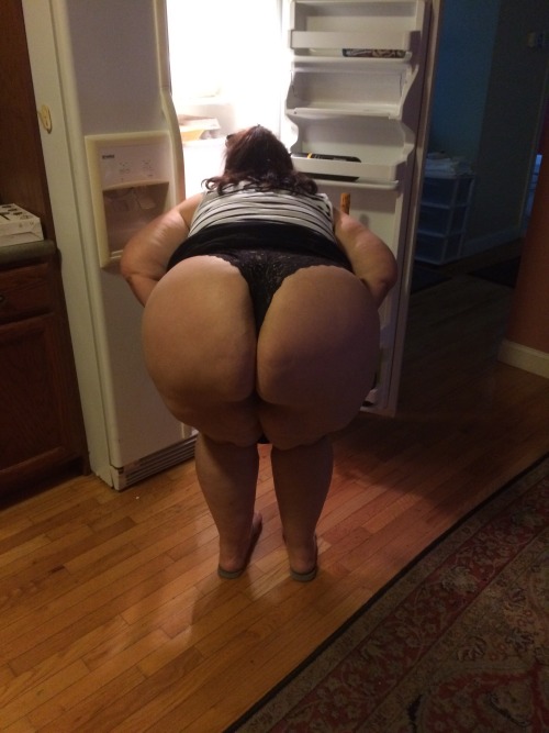 dirtycpl:  Suddenly I’m hungry too. I’m porn pictures
