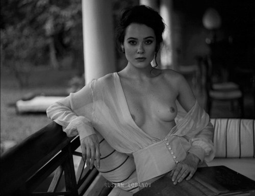 one of the greatest,some new works:©Ruslan Lobanovbest of erotic photography:www.radical-lingerie.com