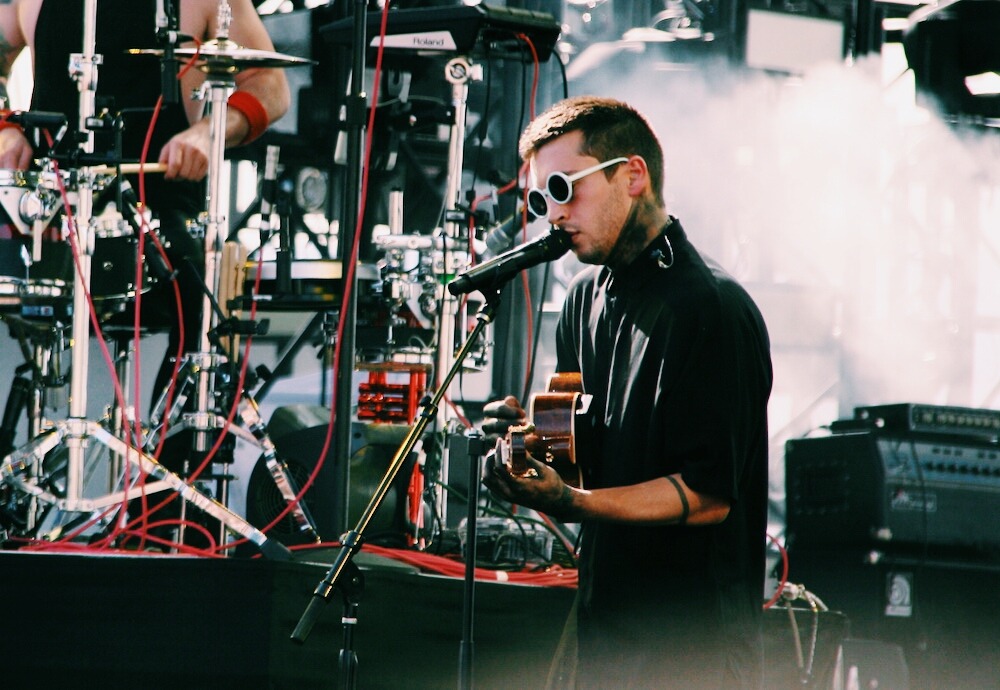 blurjosh:  (x)