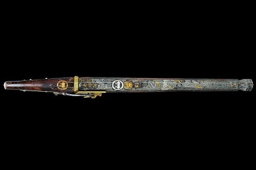 A nicely decorated Japanese matchlock musket, 19th century.