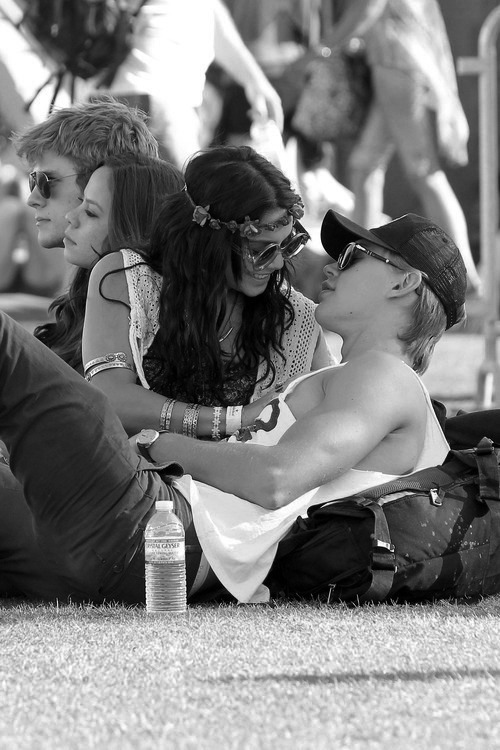 kiss kiss