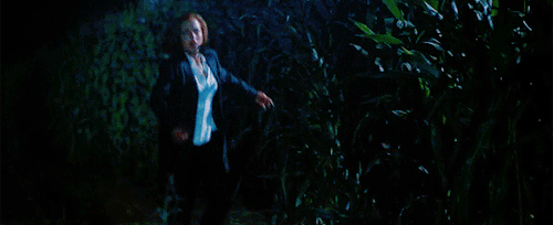 the-pink-posse:he’s so happy to see her. 