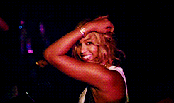 takeustogloryarchive-deactivate:  I love it like XO You love me like XO     