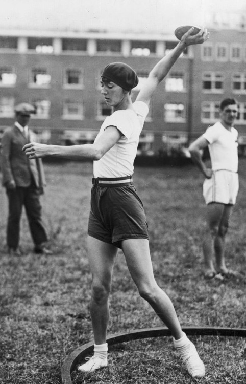 celebratingamazingwomen:HalinaKonopacka (1900-1989) was a Polish athlete who in 1928 became the firs