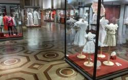 aw-laurendet:  Outfits of the Romanovs on exhibition at the Winter Palace. 