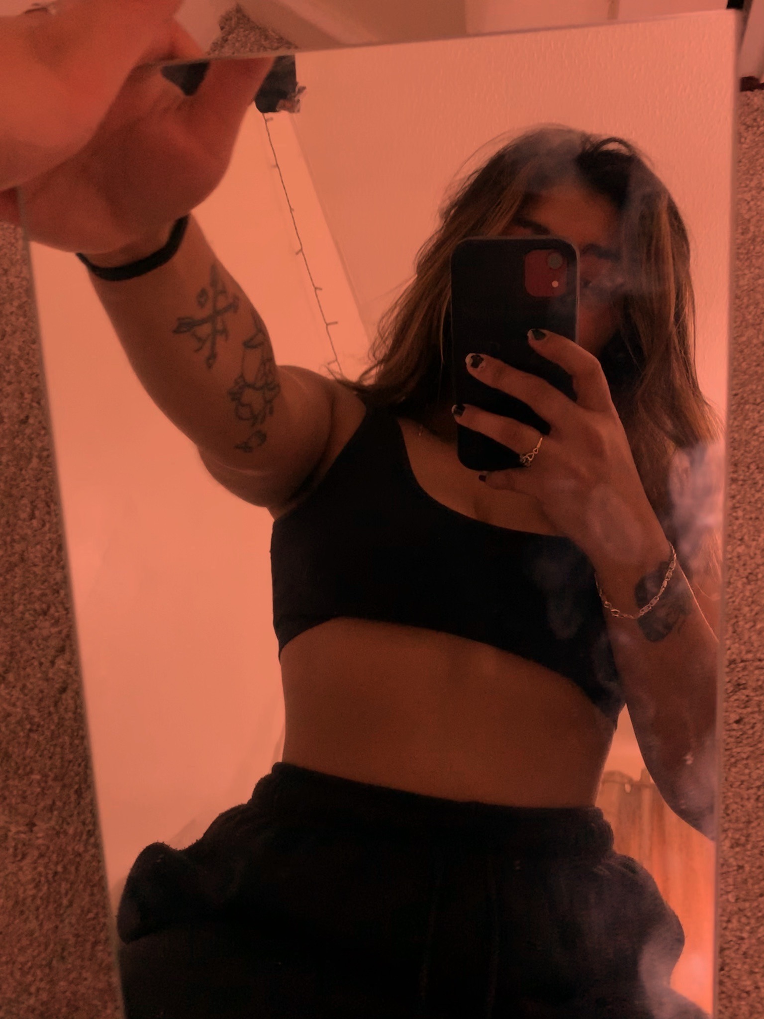 asweet0ne:Come thru I think I need u here 