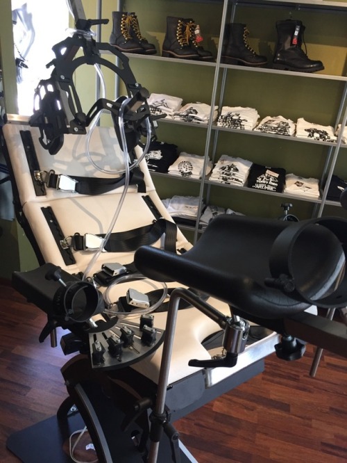 genuinespankings: alphabdsm: Saw this at 665 West Hollywood, CALIFORNIA WWW.665LEATHER.COM SERIOUSLY