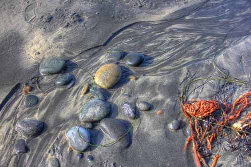 philotheoristic:  bsscenics:  Hazy morning in Del Mar …just North of 15th Street  (HDR images)  …from my other blog :) 