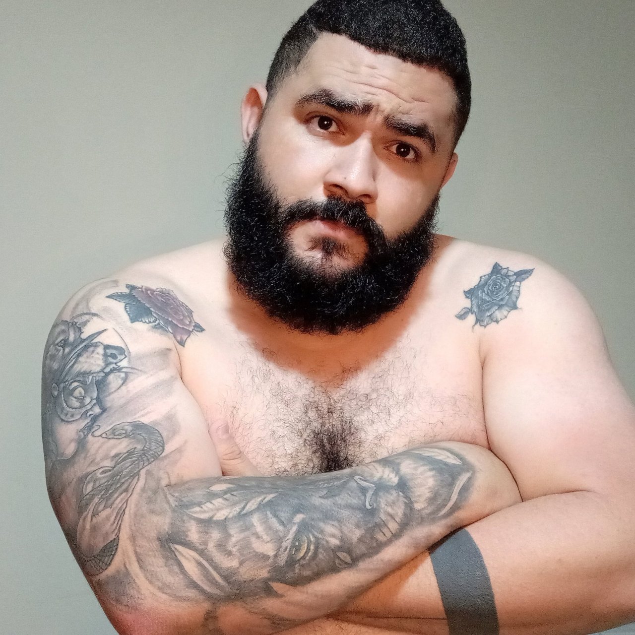 bear-hairy:Déjanos tu comentario 🐻. Rebloguea y comparte el contenido si te gustan