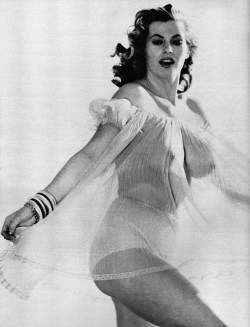 gatabella:  Anita Ekberg