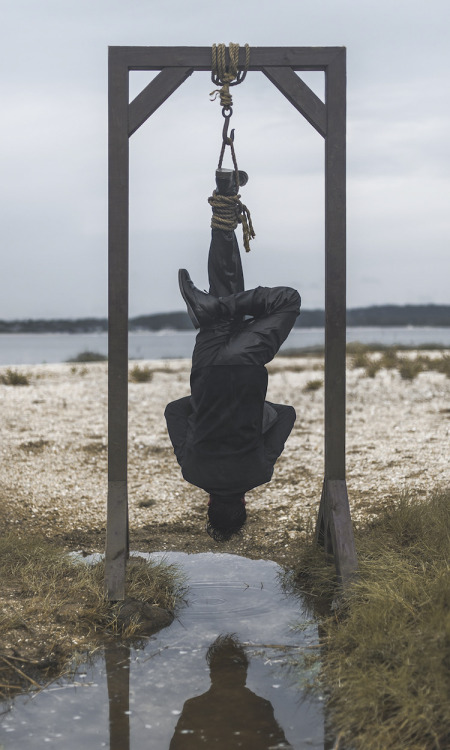 zeytins:nevver:Tarot, Nicolas Bruno [ID: Three images recreating tarot cards in real life. The first