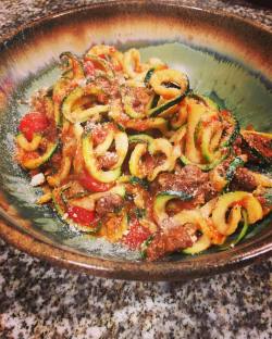 Make healthy food fun!! Zoodles with ground bison, cherry tomatoes, onion, garlic, &frac14; cup crushed tomatoes and vegan Parmesan cheese! 😋 by 6feetofsunshine