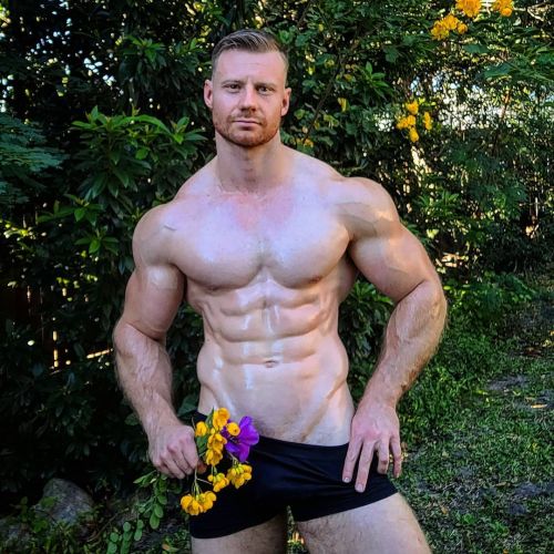 Mitch (@mitch.fit.model On IG)