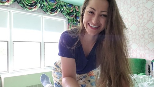 missdanidaniels:  My new video is really