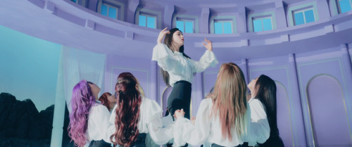 Butterfly - LOONA (2019)