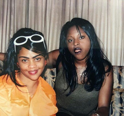 flyandfamousblackgirls:  theblkjacktirpper:  oshiyemi:  surra-de-bunda:  Lil’ Kim &amp; Foxy Brown (1996)  I’m sorry but lil Kim….. Come on  Neither one looks like themselves  That was 21 years ago….