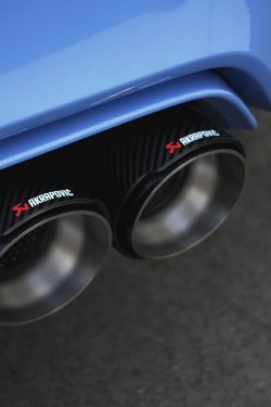 vistale:  Akrapovic Evolution Exhaust | via