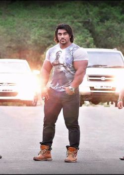 long-haired-musclemen:  Sangram Chougule