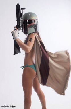 kuar0:  More Miss Boba Fett! https://www.facebook.com/sergiooc14/photos/a.234208966766351.1073741833.180968108757104/304717236382190/?type=1&theater