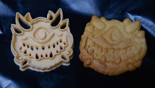  It’s a doom cacodemon cookie, a cacocookie!  Made and printed this out of resin which is not 