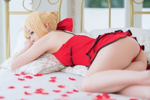 cosplayheaven - Saber Nero, Red Dress Version | Fate Extra CCC...