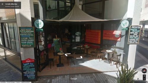 streetview-snapshots:Multilingual cafe, Calle Otilia Diaz, Arrecife