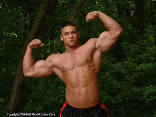 super-youngandstrong: Teen Matt Burzacott: was he hot! …