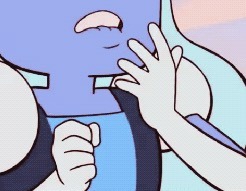 goatfanatic:  This has been a Sapphire’s tiny hands appreciation post.