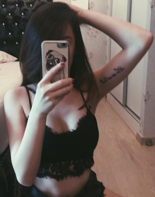 sicksgboy:  irubishootip0st: i would donate all my love juice to her! Chio!!!