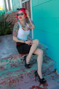 alternative-pinup:  Alternative PinupPinup Twitter