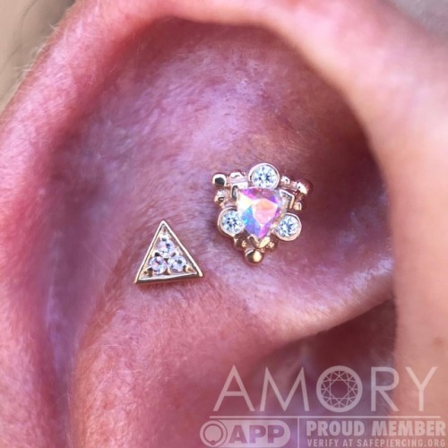 amorybodyarts:Dani has the greatest taste in jewelry, and on top of that, she also lets us have fun 