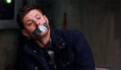 awkward-fallen-angel:  #why has no one talked about how when Castiel first sees Dean