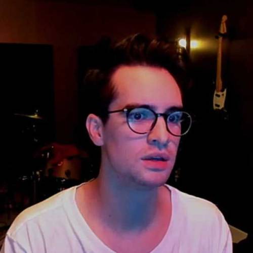 heavenlybrendon: I’m calling the police