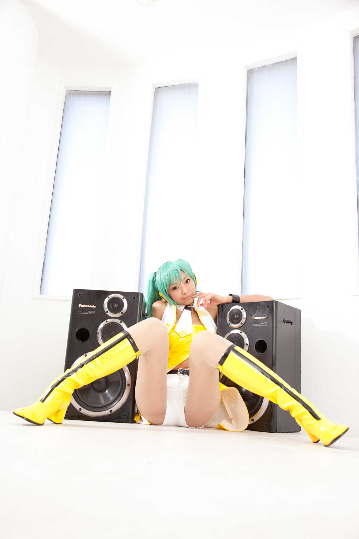 Vocaloid - Miku Hatsune (Necoco) 22HELP US GROW Like,Comment &amp; Share.CosplayJapaneseGirls1.5