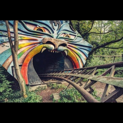 XXX • @jrskeedeeboomboom #amusementpark #abandoned photo