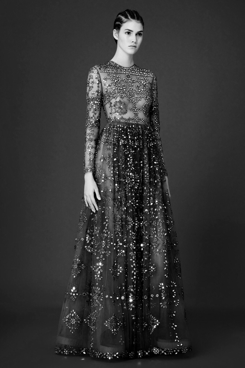 le-jardin-de-la-mode:  Vanessa Moody for Valentino Pre-Fall 2015