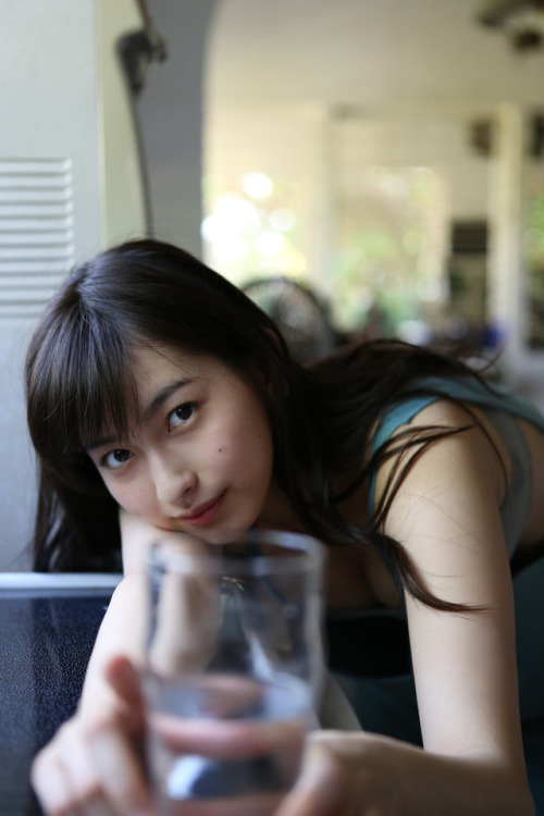 Akari Uemura