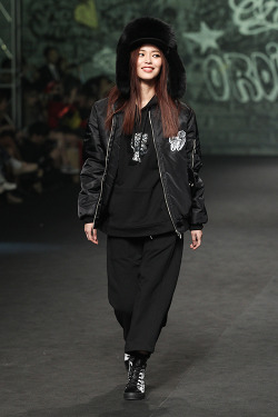 koreanmodel:Seon Hwang - Supercomma Fall 2015 Seoul Fashion Week