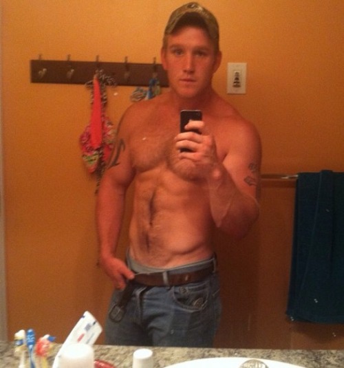 ksufraternitybrother:  HUSBAND MATERIALKSU-Frat Guy: Over 112,000 followers and 71,000 posts.Follow me at: ksufraternitybrother.tumblr.comVote for this site: http://www.bestmaleblogs.com/blogs/14556.html  Damn