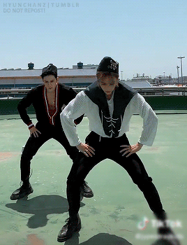 BANG CHAN & HYUNJIN :: 143 LOVE YOU