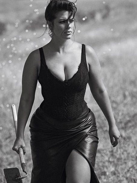 femestella:Dear Internet: Ashley Graham’s Body is Not Up for Debate