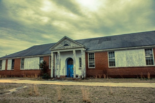 vincentdewey:Abandoned School SCVincent Dewey Photography