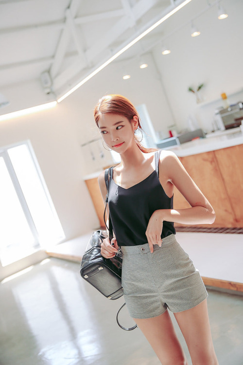 korean-dreams-girls: Park Jung Yoon - July 30, 2018 Set
