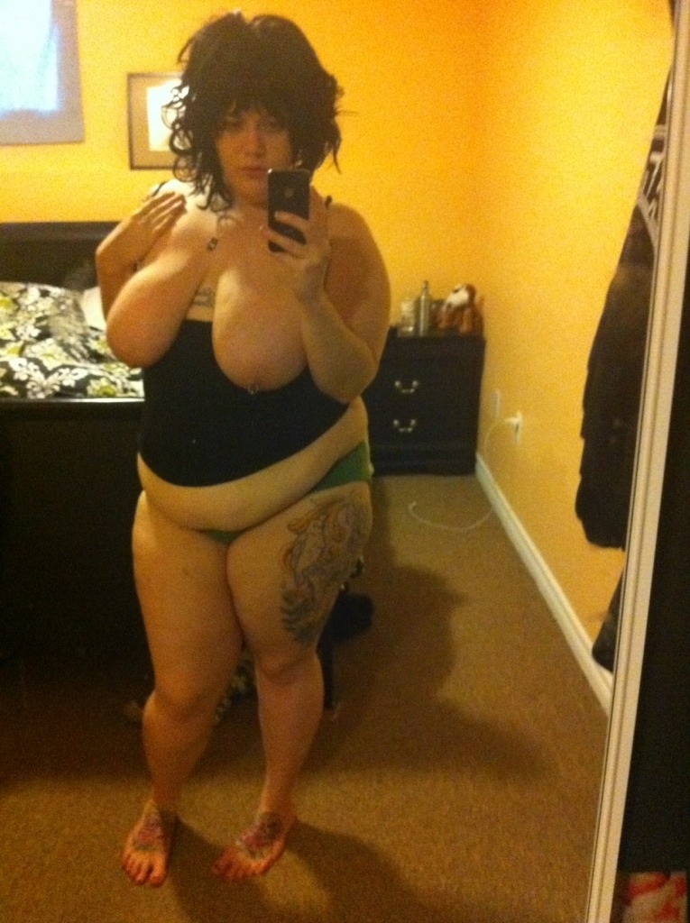dating-chubby-girls:  Real name: Jennifer Looking: Date/Sex Pictures: 27 Naked pics: