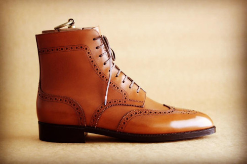 the-suit-men:  T.Shirakashi BootmakersourceMore menswear &amp; suits!