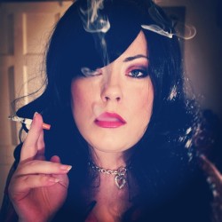 tinasnua:  #wig #madam #makeup #mistress #bbw #bbwmodel #bbwbeauty #bbwbeauties #cork #cigarette #chubbygirlsrock #lips #lipstick #glam #glamour #glamorous #fetish #domme #drifting #dominatrix #dressingup   She&rsquo;s the best: http://tinasnua.tumblr.com